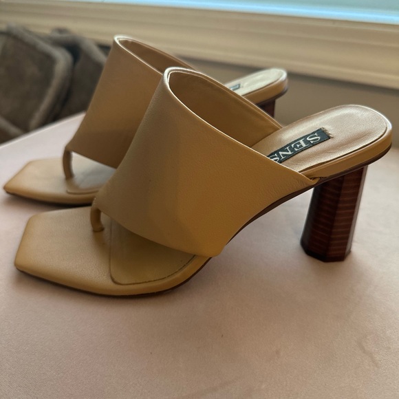 Senso Elegant Tan Women's Sandals - Picture 2 of 4